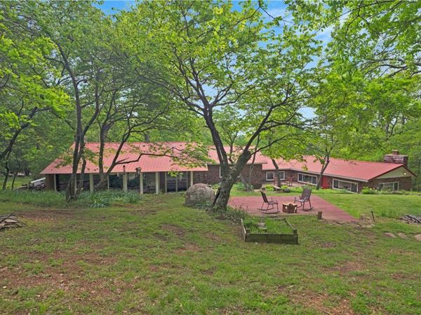 510 N Assembly Drive, Fayetteville, AR 72701