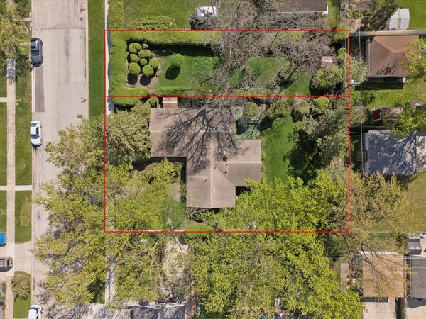 9135 26th Place , Brookfield, IL 60513