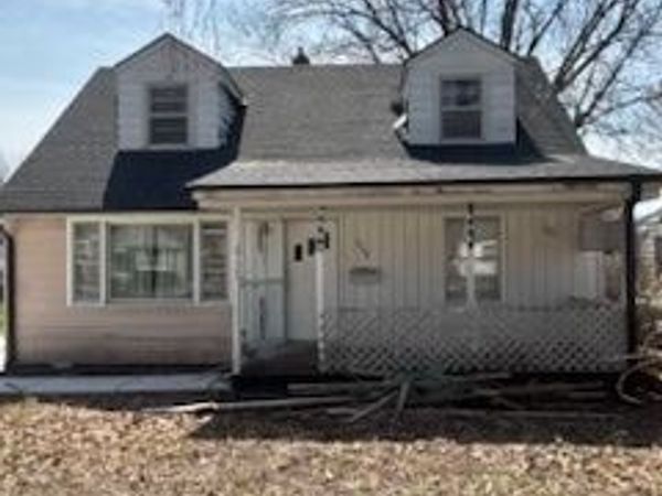 1908 W Pearl Avenue , Rockford, IL 61103