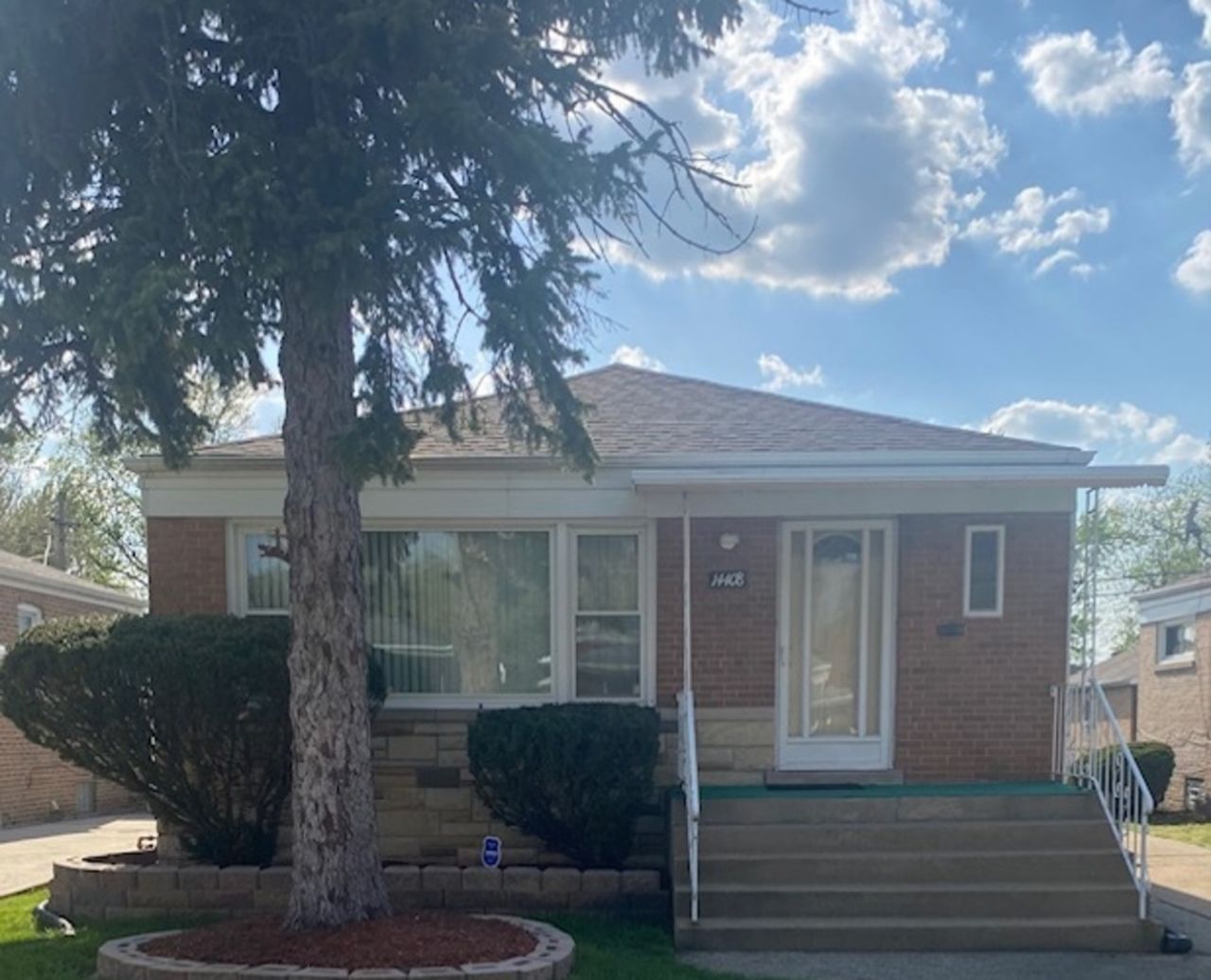 14408 S Hoxie Avenue , Burnham, IL 60633