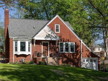 1719 N 54 Street , Omaha, NE 68104