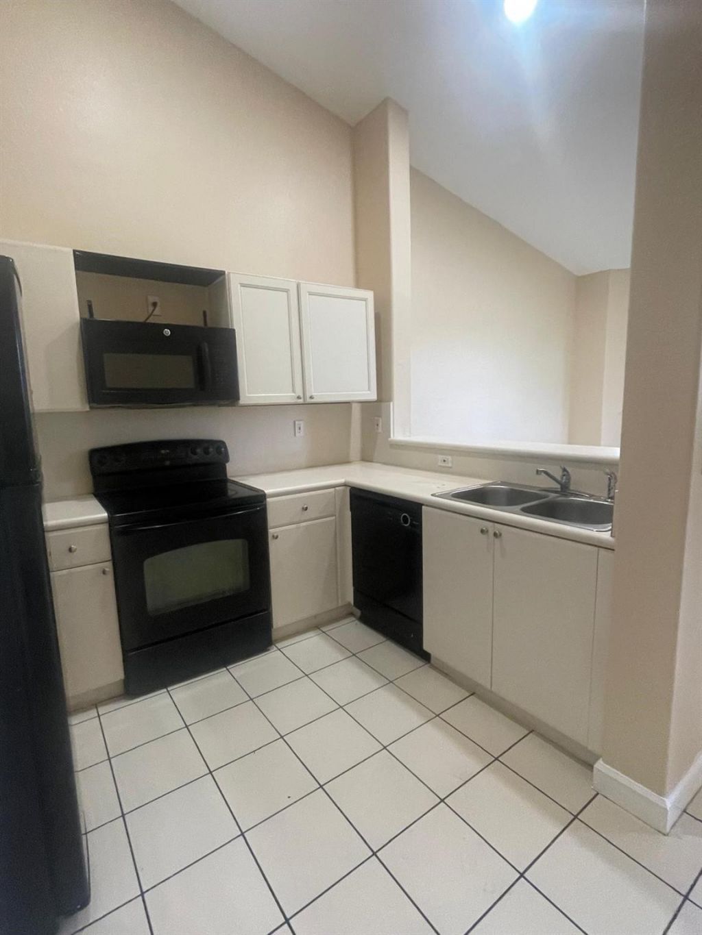 2903 SE 17th Avenue, Unit 211, Homestead, FL 33035 Photo
