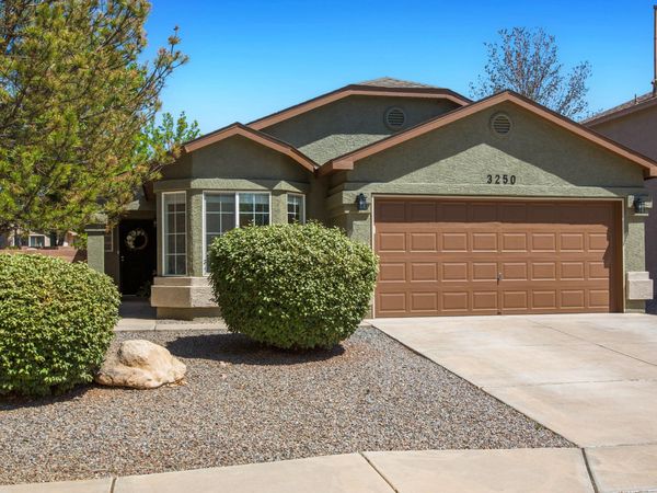 3250 Tin Cup Road NE, Rio Rancho, NM 87144