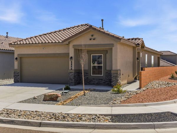 748 Amatista Loop SE, Rio Rancho, NM 87124