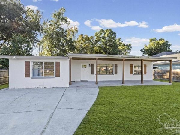 1631 E Hayes St, Pensacola, FL 32503