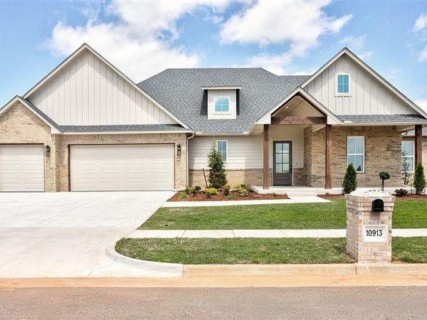 10913 NW 31st Terrace, Yukon, OK 73099