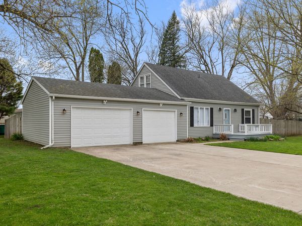 1102 W 14th Street, La Porte, IN 46350