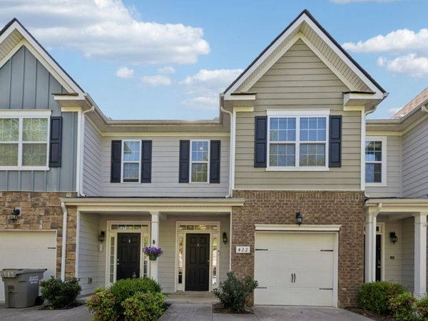 422 Manor Row, Pleasant View, TN 37146