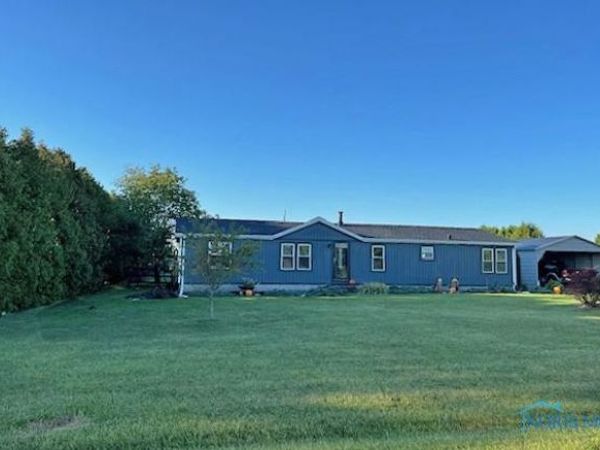 2467 Rice Road, Fremont, OH 43420