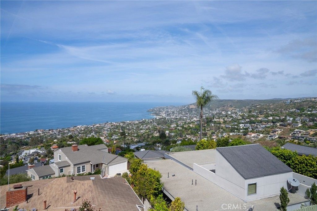 1375 La Mirada, Laguna Beach, CA 92651 Main Photo