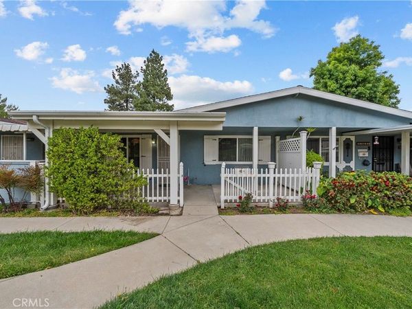 19148 Avenue Of The Oaks, Unit B, Newhall, CA 91321