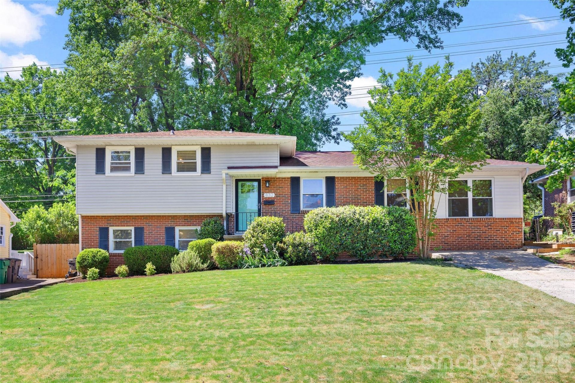 832 Stanfield Drive, Charlotte, NC 28210 Main Photo