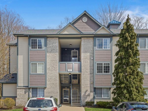 18372 N Ridge Court, Unit 6, Spring Lake, MI 49456