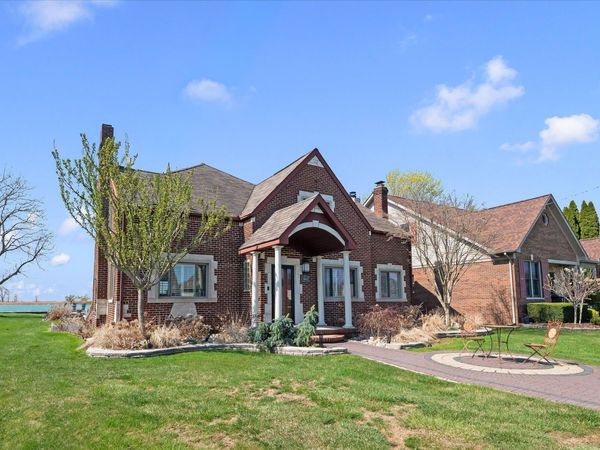 8115 Colony Drive, Algonac, MI 48001