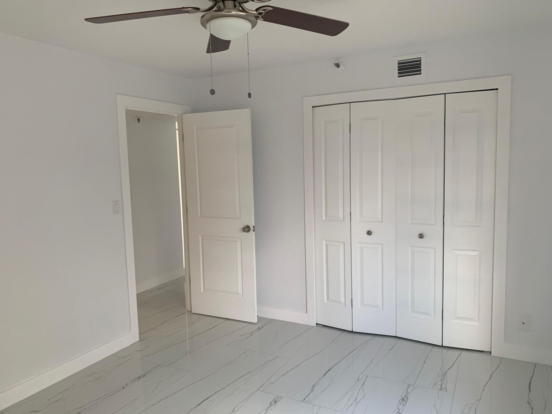 2786 Tennis Club Drive, Unit 301, West Palm Beach, FL 33417 Photo
