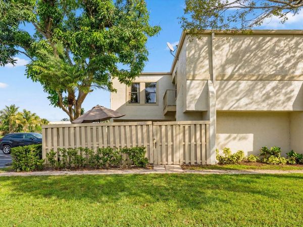 12126 Regal Court E, Wellington, FL 33414
