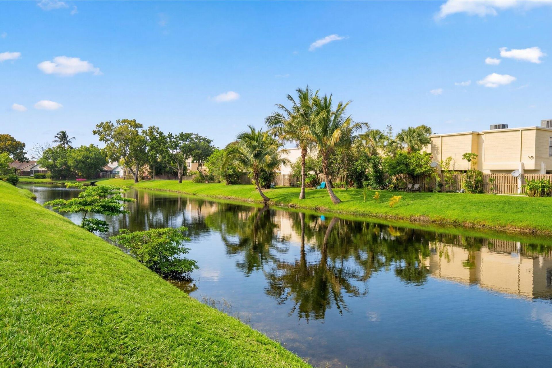 12126 Regal Court E, Wellington, FL 33414 Photo