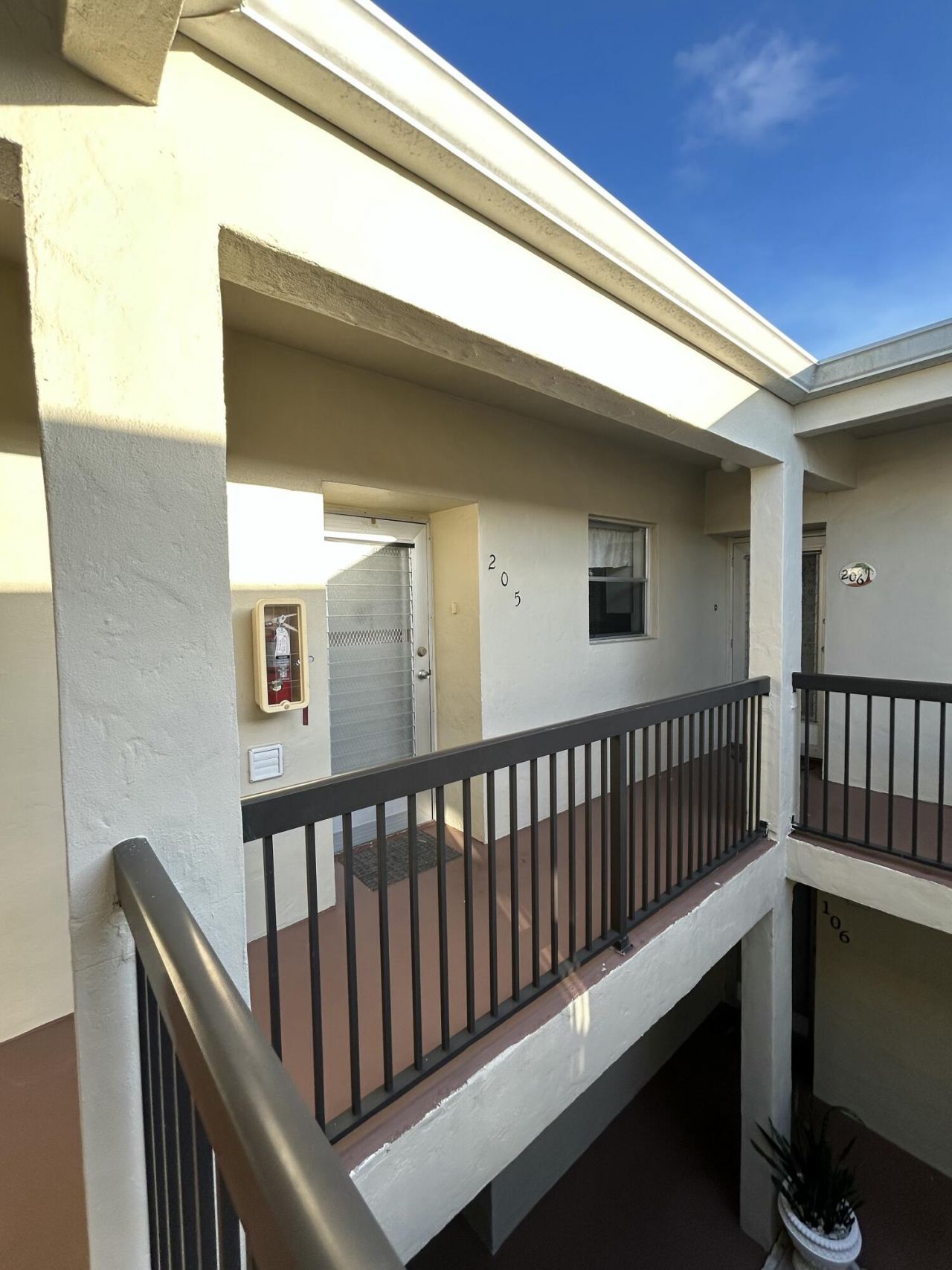 2540 Boundbrook Boulevard, Unit 205, Palm Springs, FL 33406 Photo