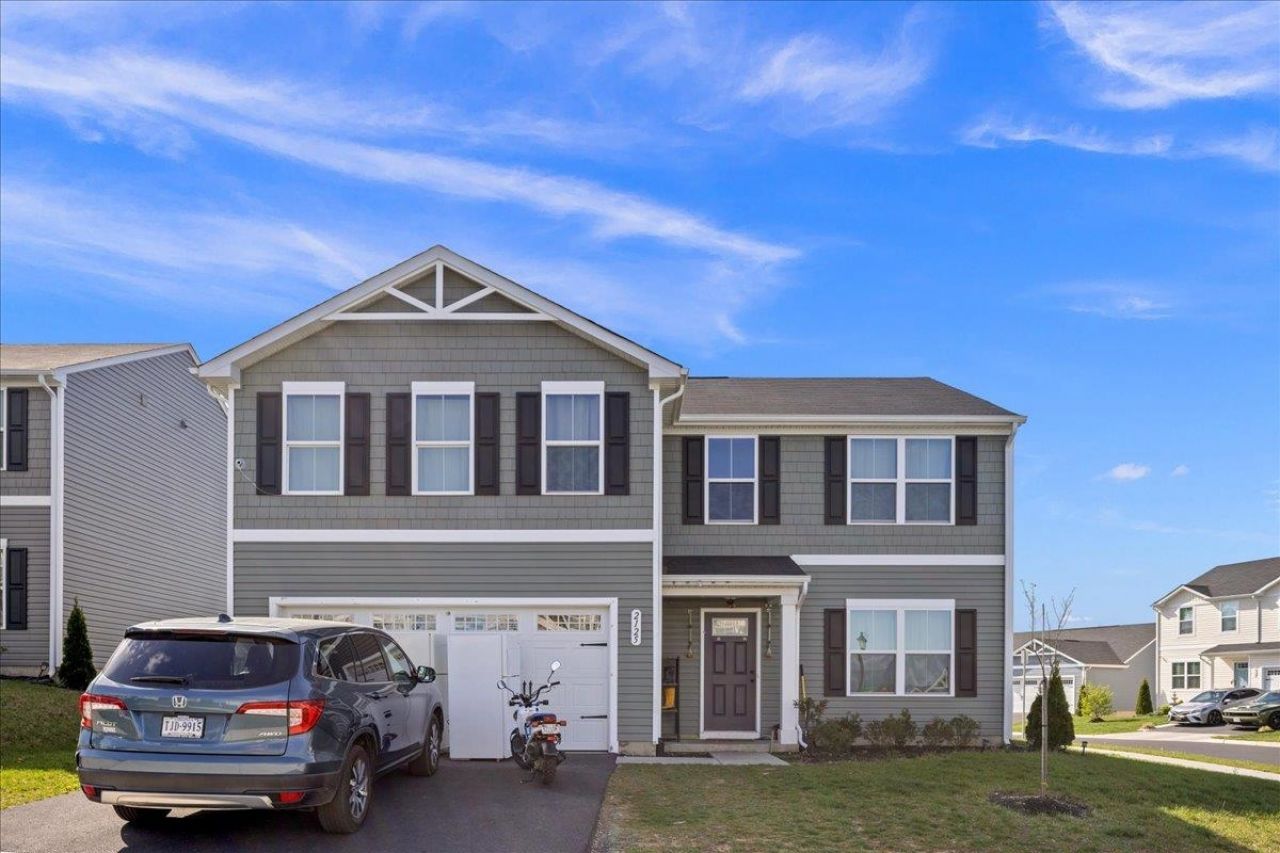 2125 SHOESHINE AVE primary photo