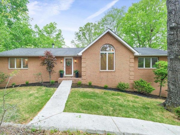 5751 Cox Hopkins RD, Roanoke, VA 24014