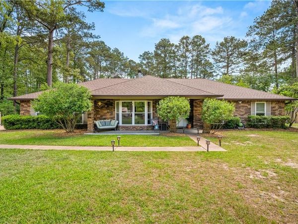 4210 ASPEN Court, Pineville, LA 71360