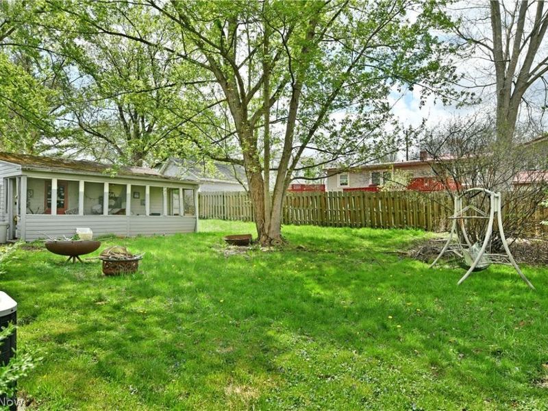 7374 Ranier Trail , Youngstown, OH 44512 Photo 18