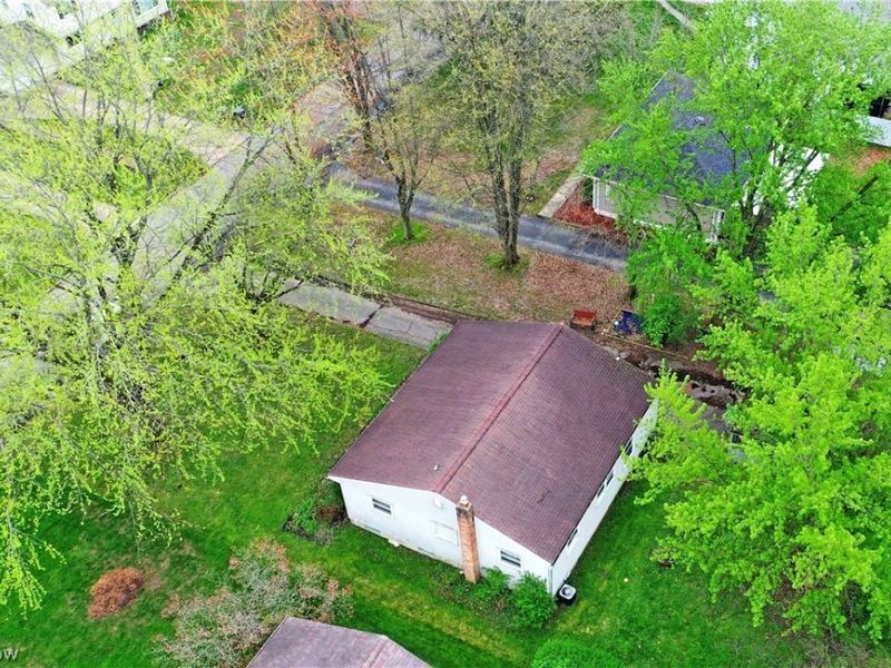 7374 Ranier Trail , Youngstown, OH 44512 Photo 19