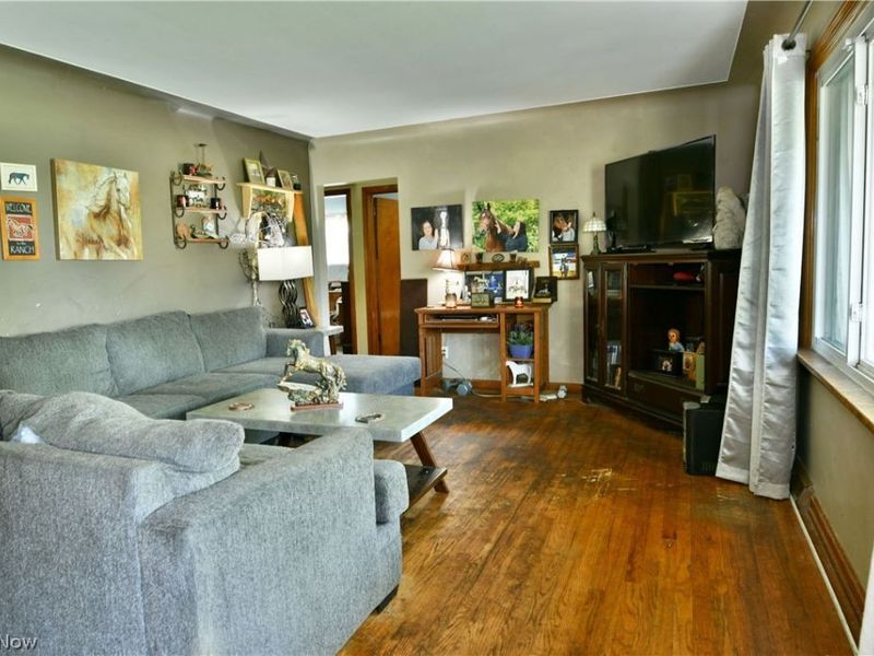 7374 Ranier Trail , Youngstown, OH 44512 Photo 4