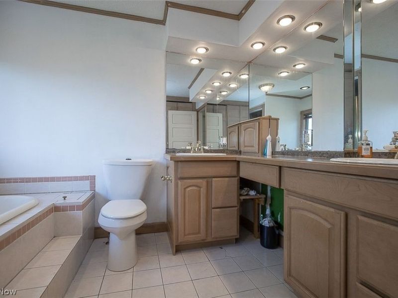 962 Woodward Avenue, Akron, OH 44310 Photo 12