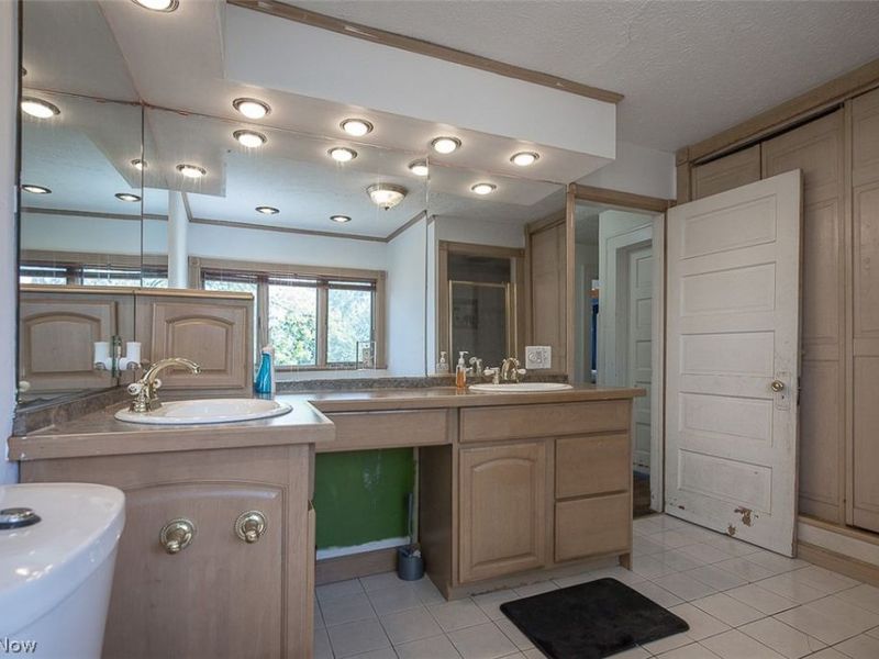 962 Woodward Avenue, Akron, OH 44310 Photo 14