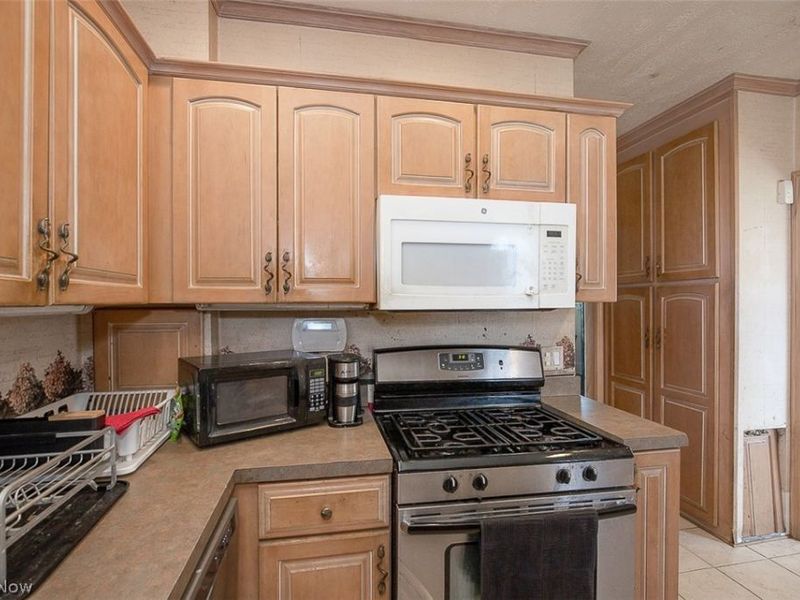 962 Woodward Avenue, Akron, OH 44310 Photo 9