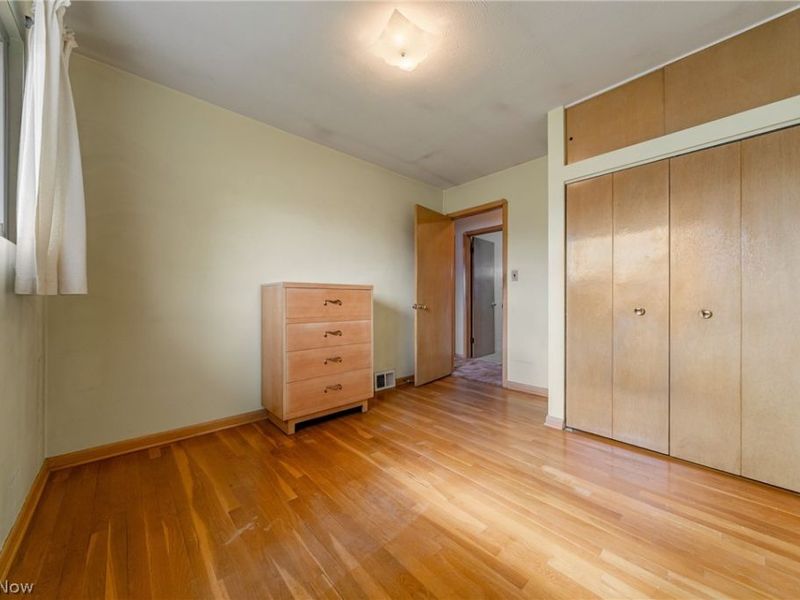 5884 Michael Drive , Brook Park, OH 44142 Photo 11