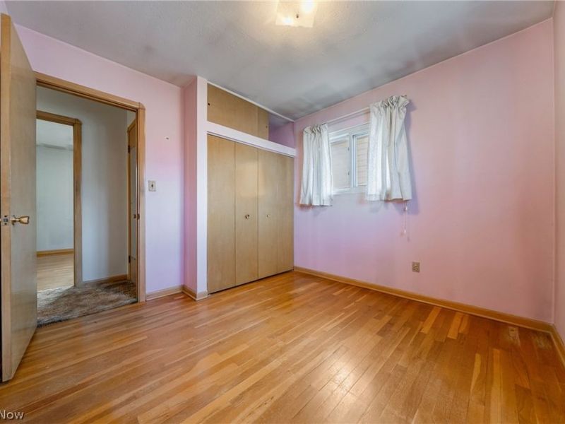 5884 Michael Drive , Brook Park, OH 44142 Photo 12