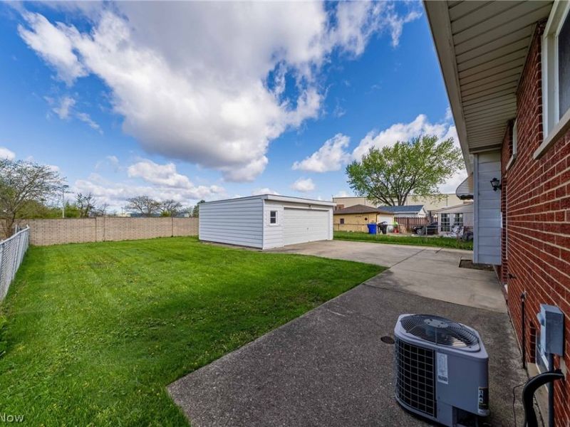 5884 Michael Drive , Brook Park, OH 44142 Photo 32