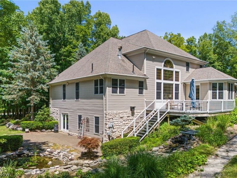 11625 Regent Park Drive, Chardon, OH 44024 Photo 3