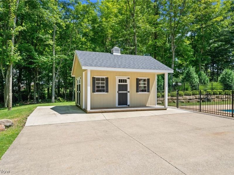 11625 Regent Park Drive, Chardon, OH 44024 Photo 46
