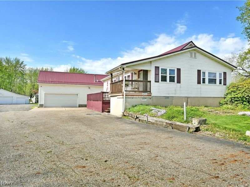 4995 Parkman Road NW, Warren, OH 44481 Photo 2