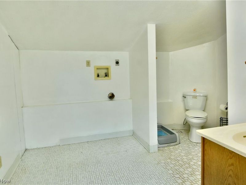 4995 Parkman Road NW, Warren, OH 44481 Photo 43