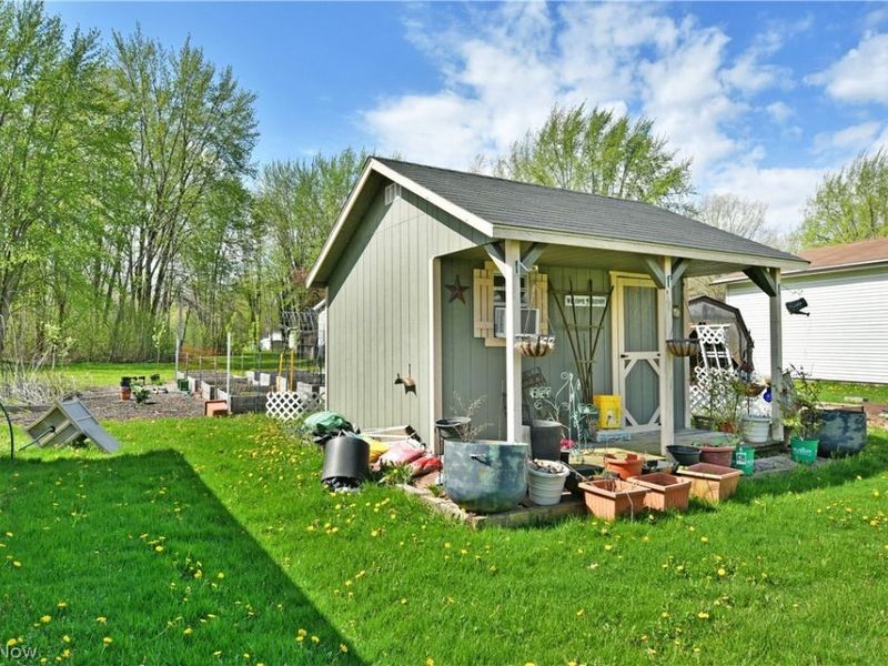 4995 Parkman Road NW, Warren, OH 44481 Photo 8