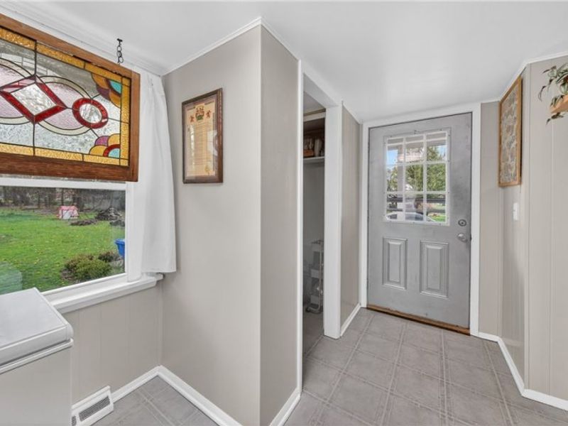 6162 Engle Road, Brook Park, OH 44142 Photo 12