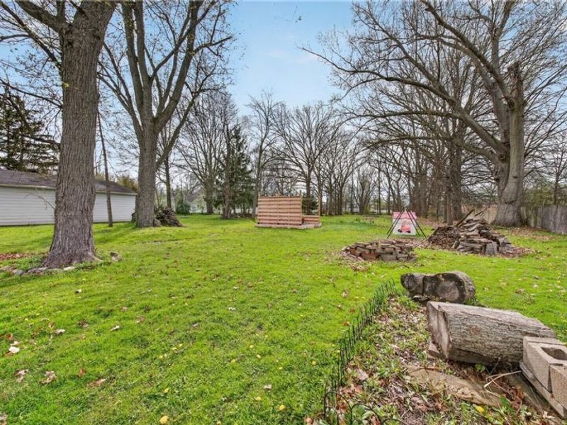 6162 Engle Road, Brook Park, OH 44142 Photo 28