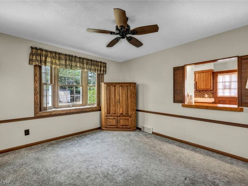 23066 Stoneybrook Drive, North Olmsted, OH 44070 Photo 11