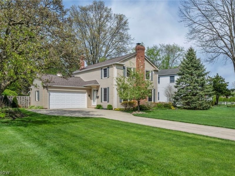 23066 Stoneybrook Drive, North Olmsted, OH 44070 Photo 3