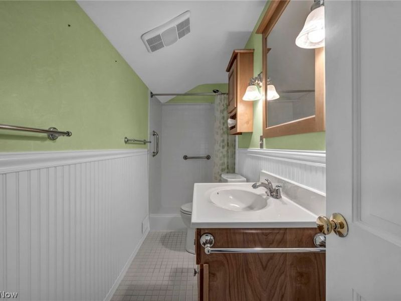 23066 Stoneybrook Drive, North Olmsted, OH 44070 Photo 37