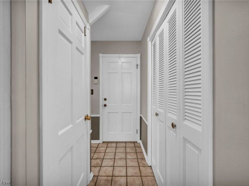 23066 Stoneybrook Drive, North Olmsted, OH 44070 Photo 39