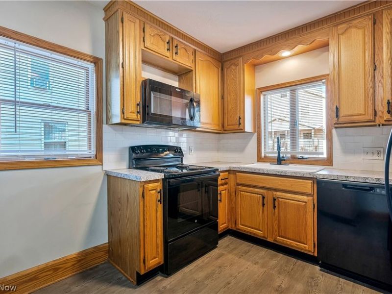 1226 Ford Court NW, Canton, OH 44708 Photo 12