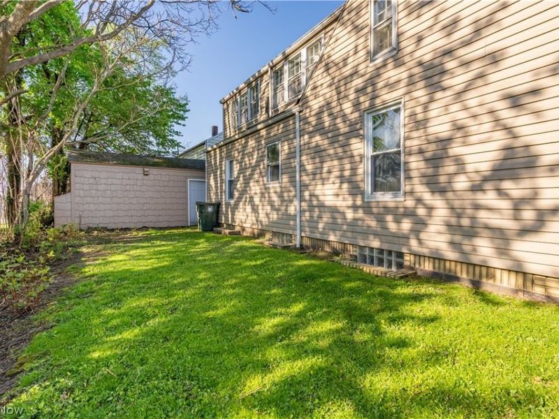 1226 Ford Court NW, Canton, OH 44708 Photo 32