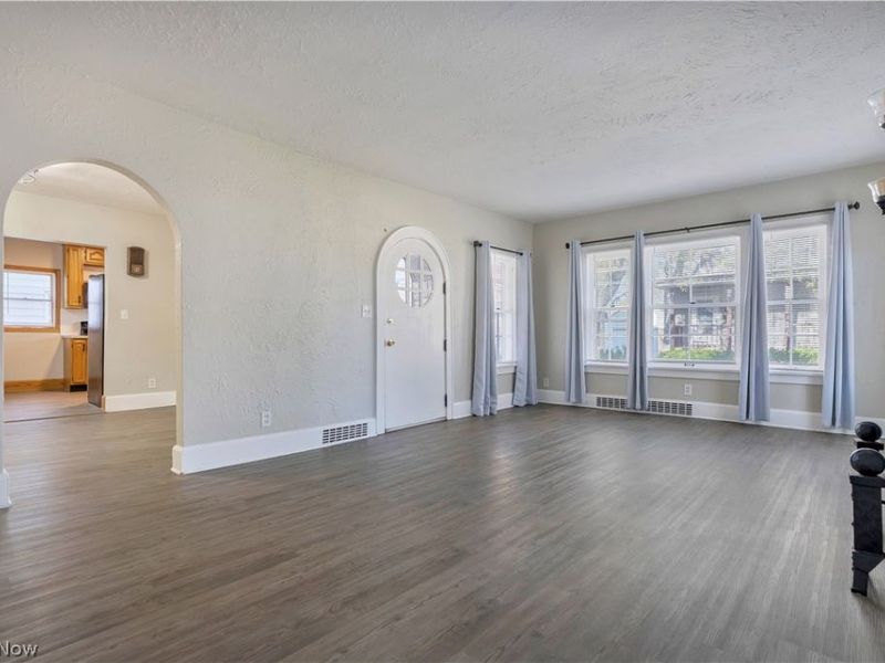 1226 Ford Court NW, Canton, OH 44708 Photo 6