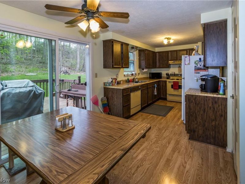 8732 Melody Lane, Macedonia, OH 44056 Photo 11