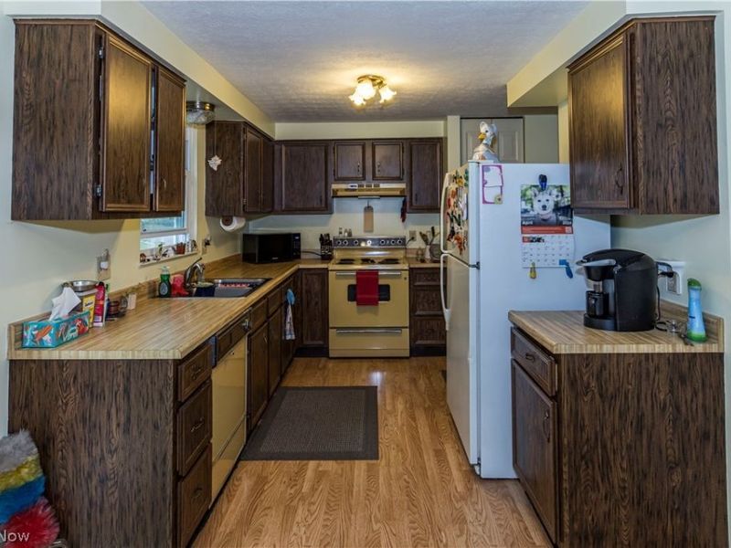 8732 Melody Lane, Macedonia, OH 44056 Photo 12